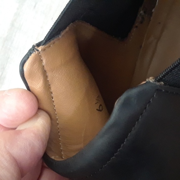 EVERLANE STREET ANKLE BOOTIE.. - Picture 9 of 9